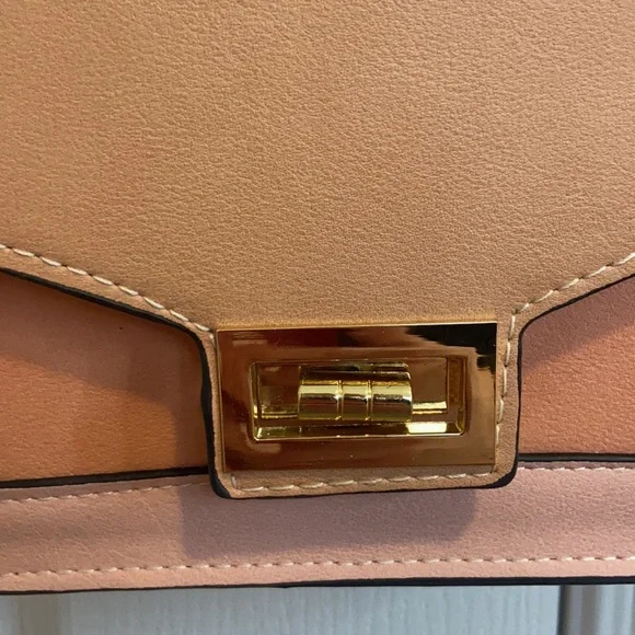 Dynamite Shoulder Bag - Picture 3 of 8